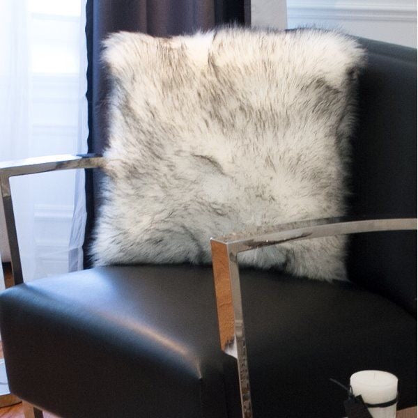 GỐI TỰA - LÔNG THỎ PHẨY XÁM - 40X40cm