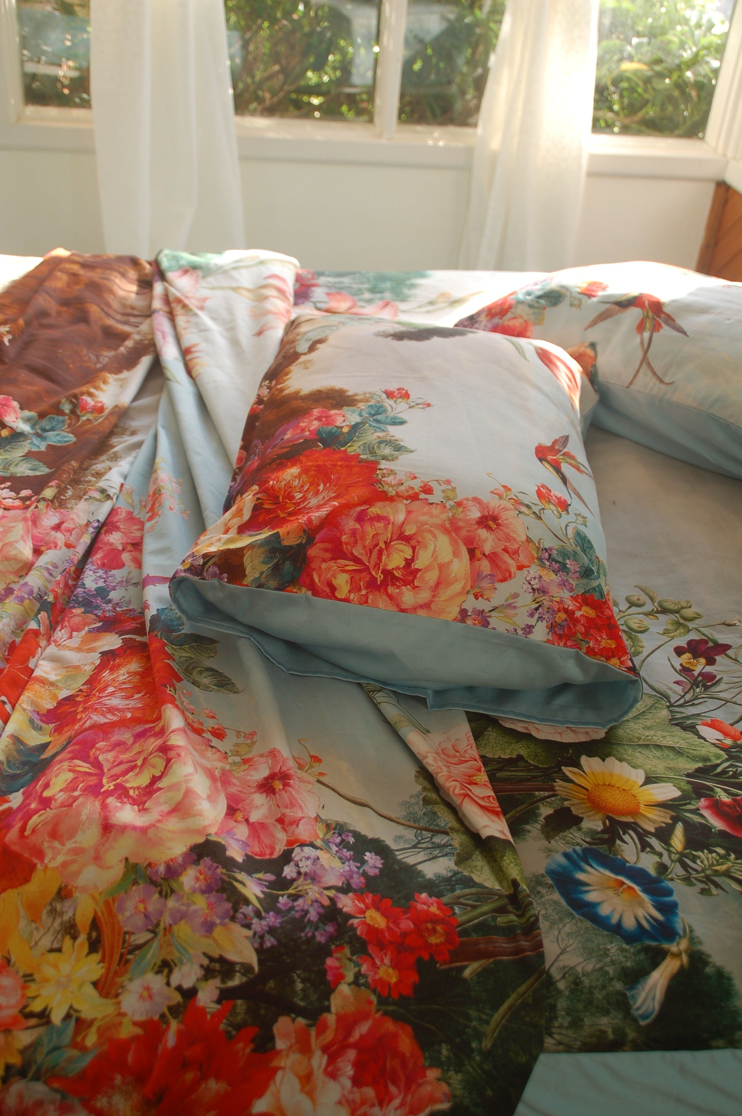 Valance sheet & Duvet cover set. - Venice Rose (Made to order)