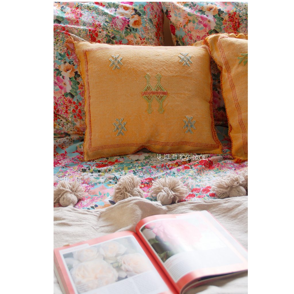 Gối Tựa Thổ Cẩm Ma rốc - Lụa xương rồng -Vàng Cam 45x45cm