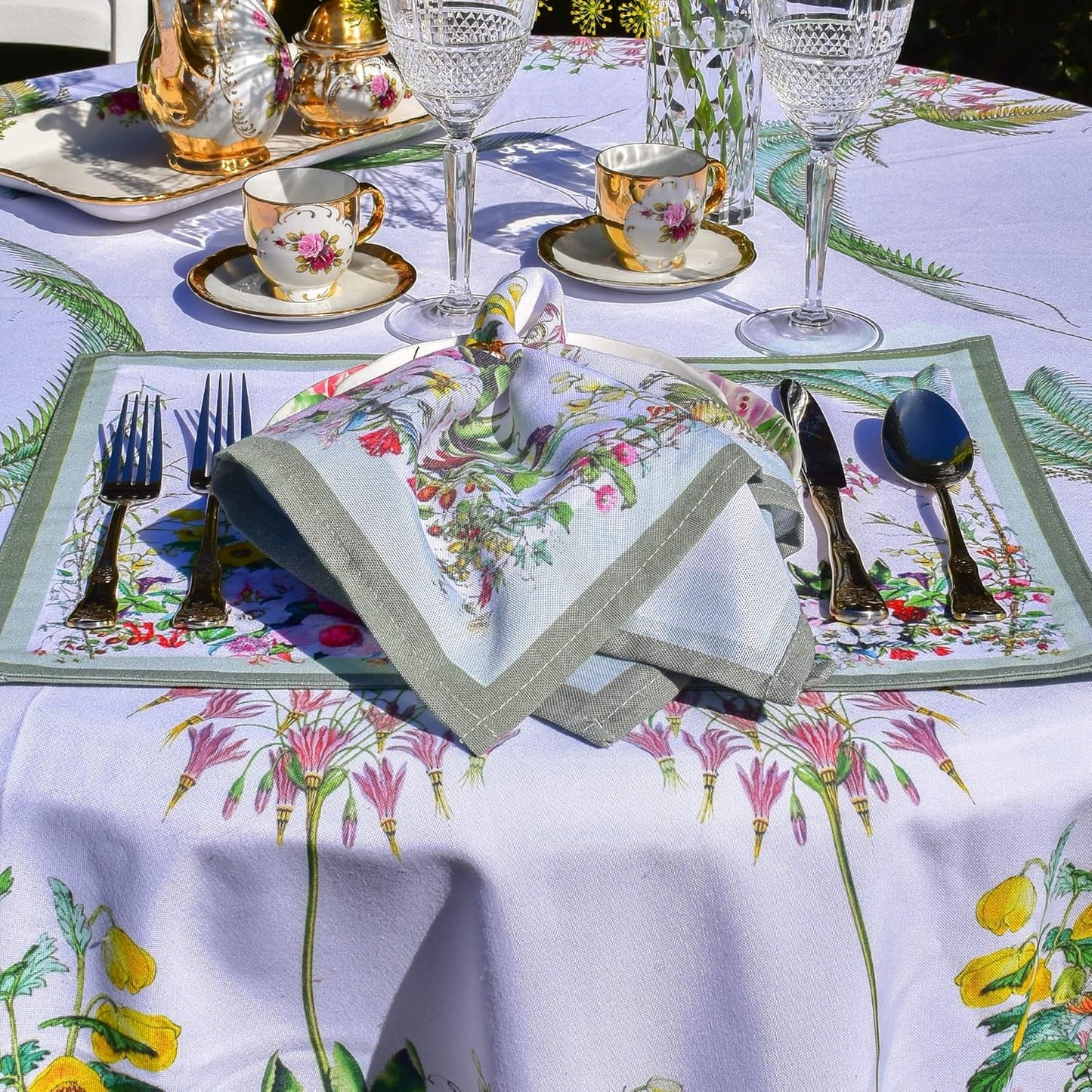 Mẫu số 32 - Lót đĩa Botanical Garden