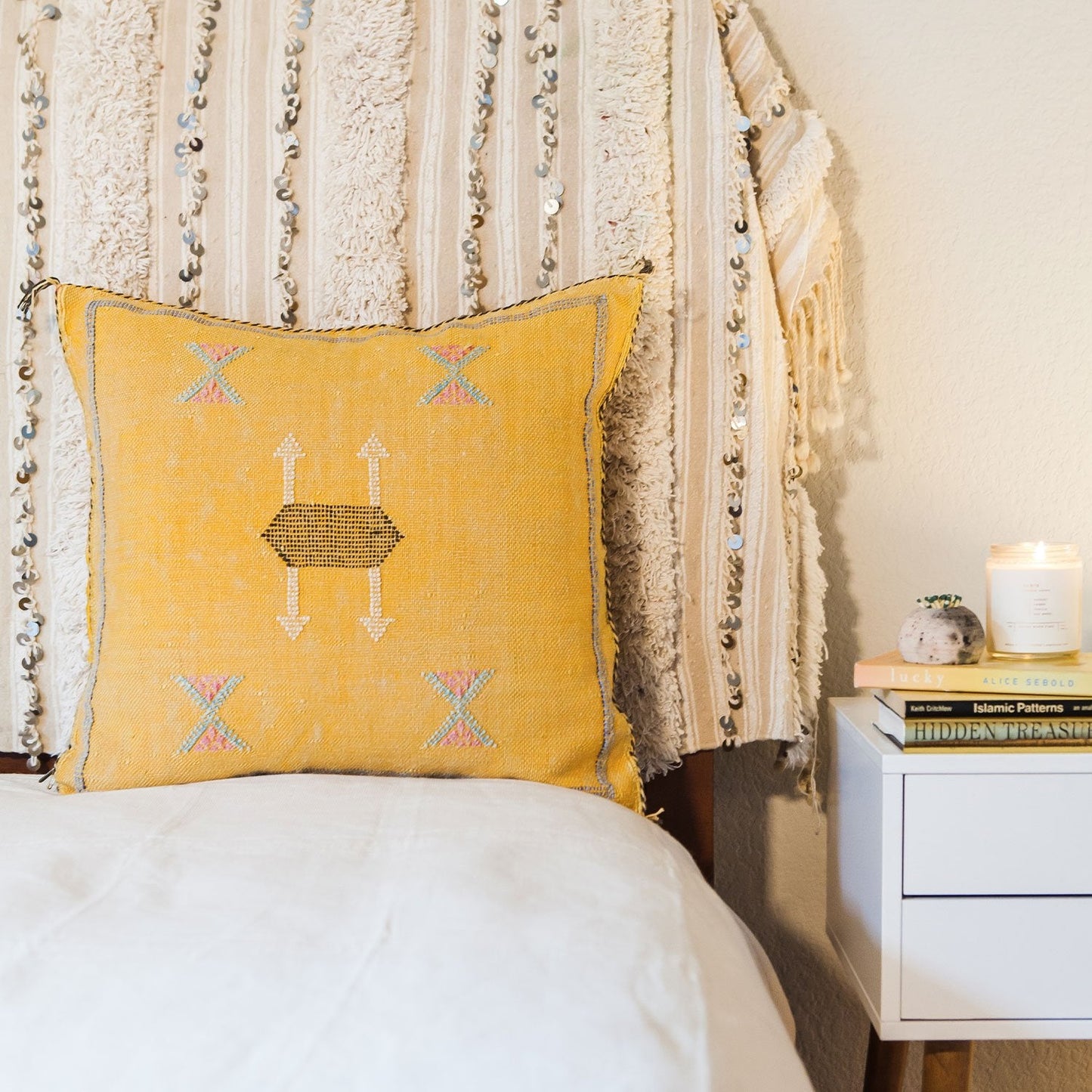 Gối Thổ Cẩm Ma rốc - Lụa Xương rồng - Vàng sẫm 45x45cm