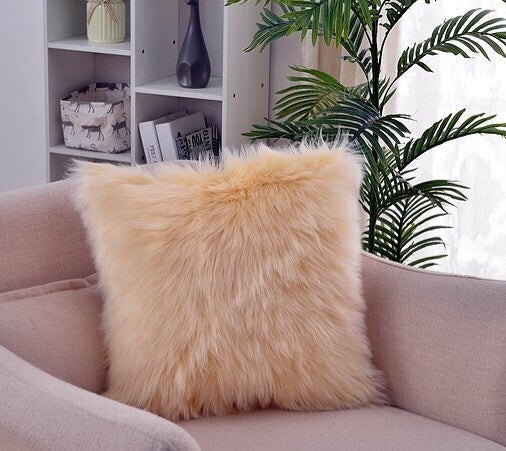 GỐI TỰA - LÔNG THỎ VÀNG MƠ - 40X40cm