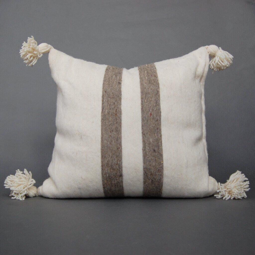 Gối Trang Trí Ma rốc - Quả Bông Kem Sọc Nâu 55x55cm – La Vie en Rose Decor