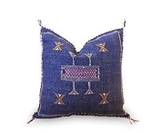 Gối Thổ Cẩm Ma Rốc - Lụa Xương Rồng - Xanh Tím 45x45cm – La Vie en Rose Decor