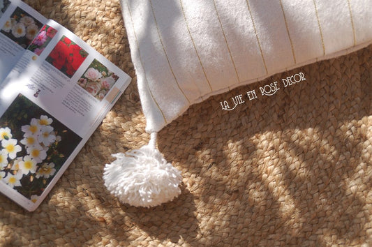 Gối Trang Trí Ma rốc - Quả Bông Kim Tuyến Golden 55x55cm