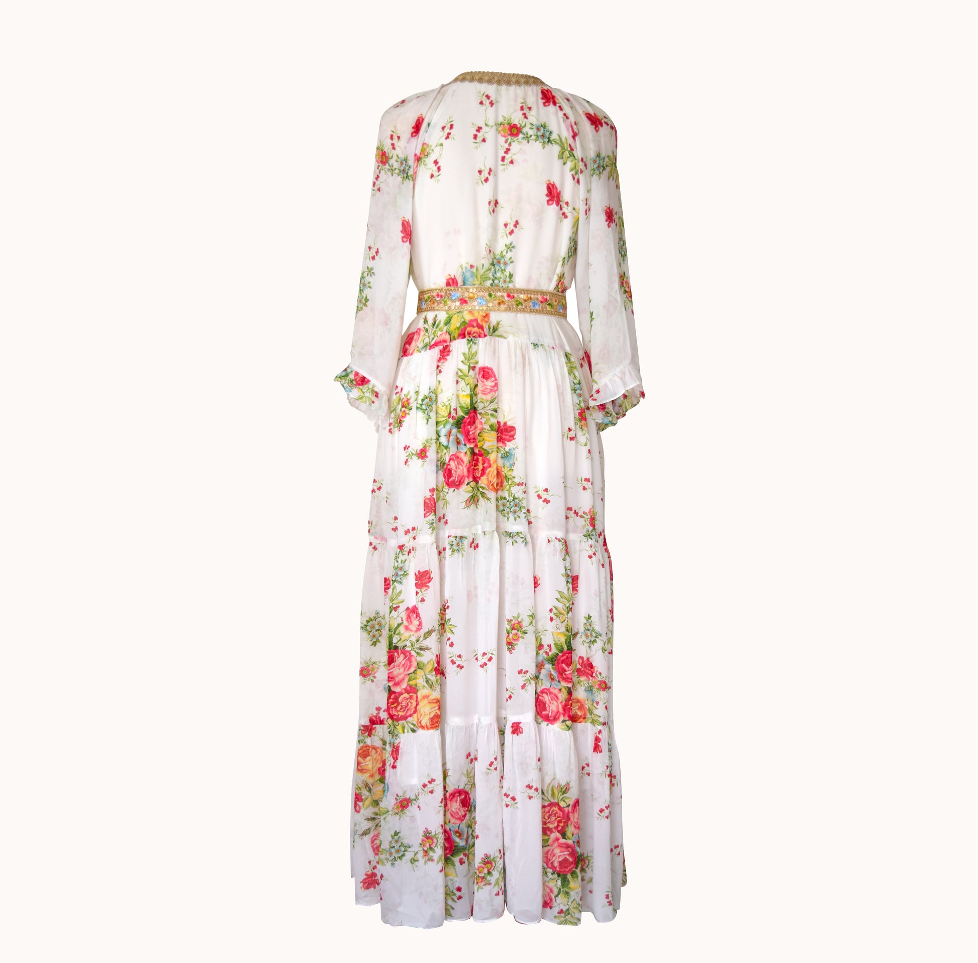 Váy maxi đi tiệc và đầm đi du lịch nghỉ dưỡng họa tiết hoa hồng Victoria Rose, ảnh studio chụp cận cảnh phom dáng mặt sau lưng khoét giọt nước thắt nơ kiểu Pháp tinh tế

